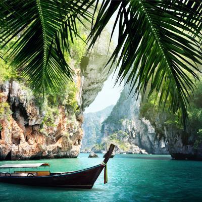 00105 Thailand Long Boat And Rocks