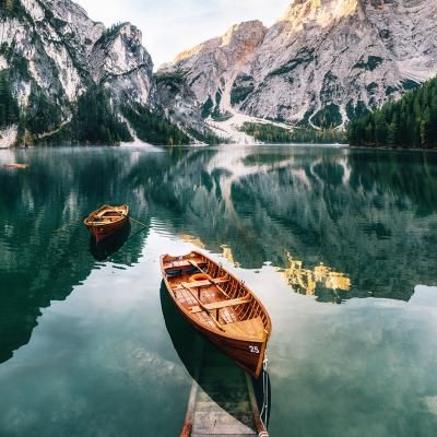 00140 Boote Am Braies